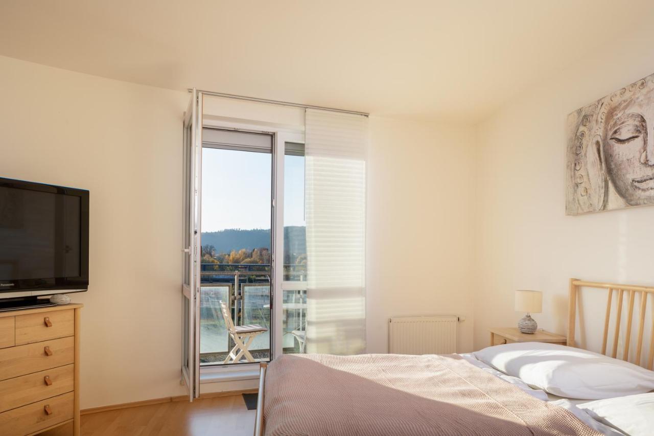 Sunny Apartment In Modrany By Prague Days Eksteriør bilde